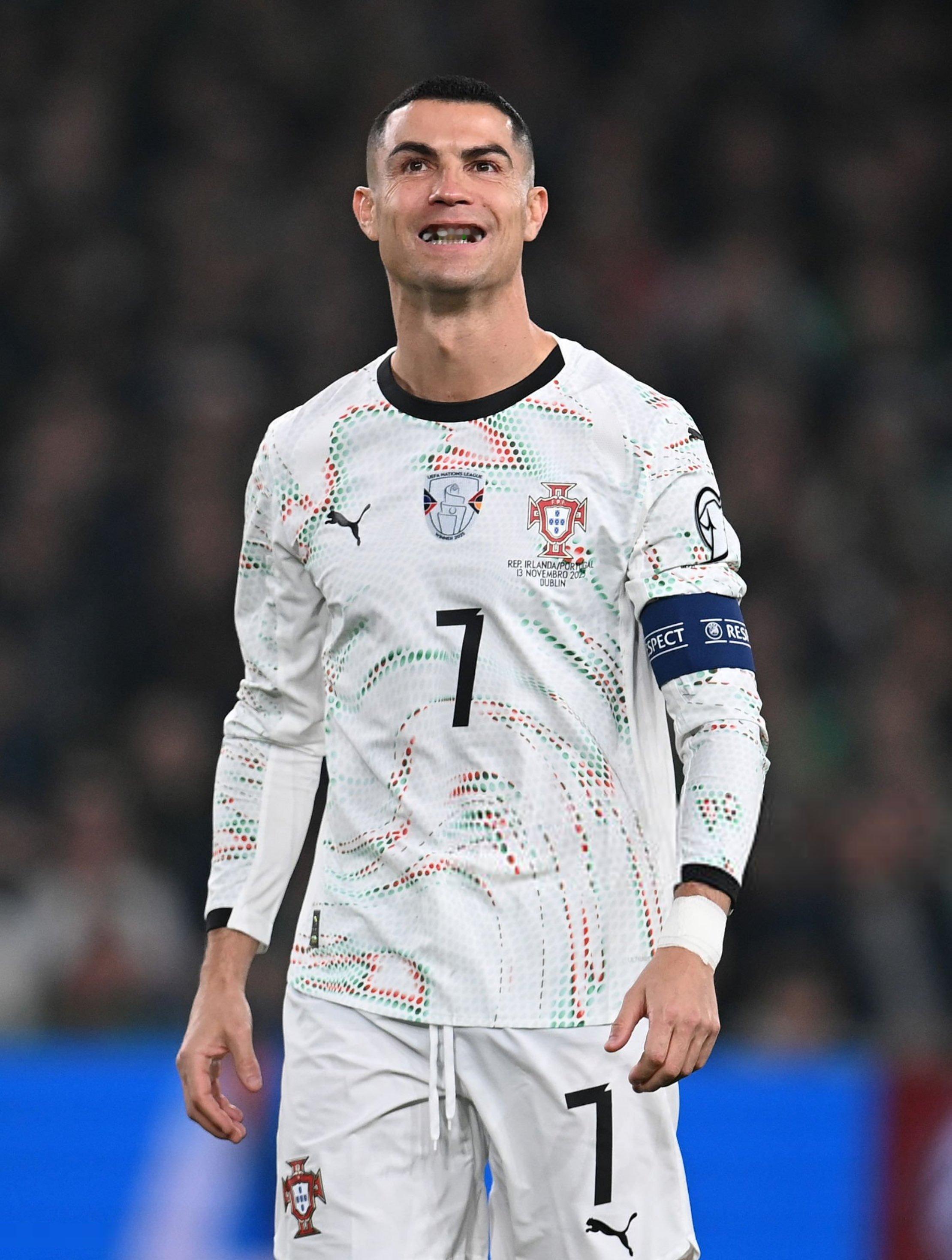 【冷知识】🟥🇵🇹C罗国家队第226场才吃到第一张红牌🟥🇦🇷🇯🇵里