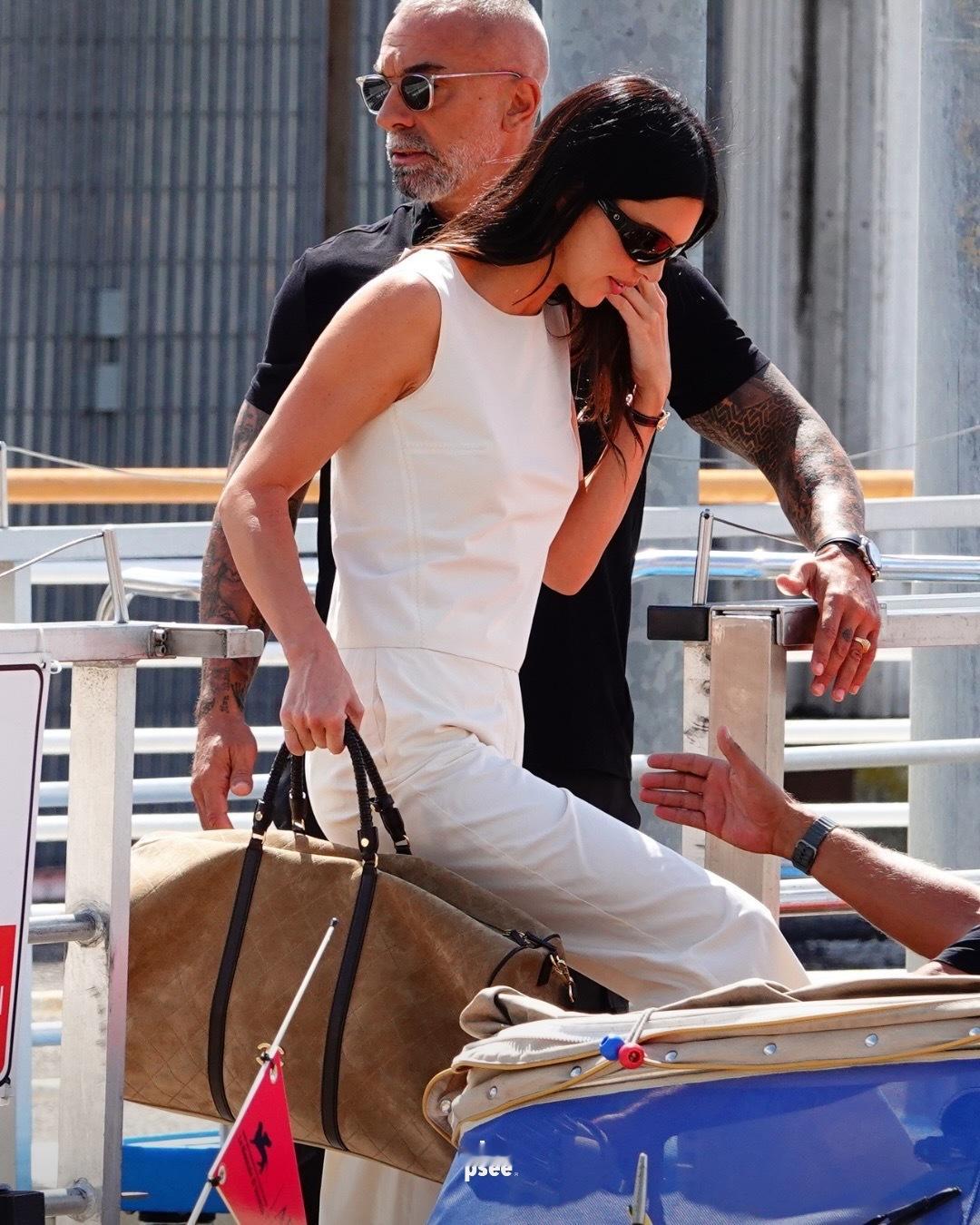 时尚灵感解读 Kendall Jenner 9抵达威尼斯，简约造型搭配Chane