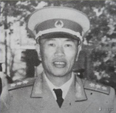抗美援朝整整打了三年，彭德怀却只在前线指挥了一年多，后面将近两年究竟是谁在主导这