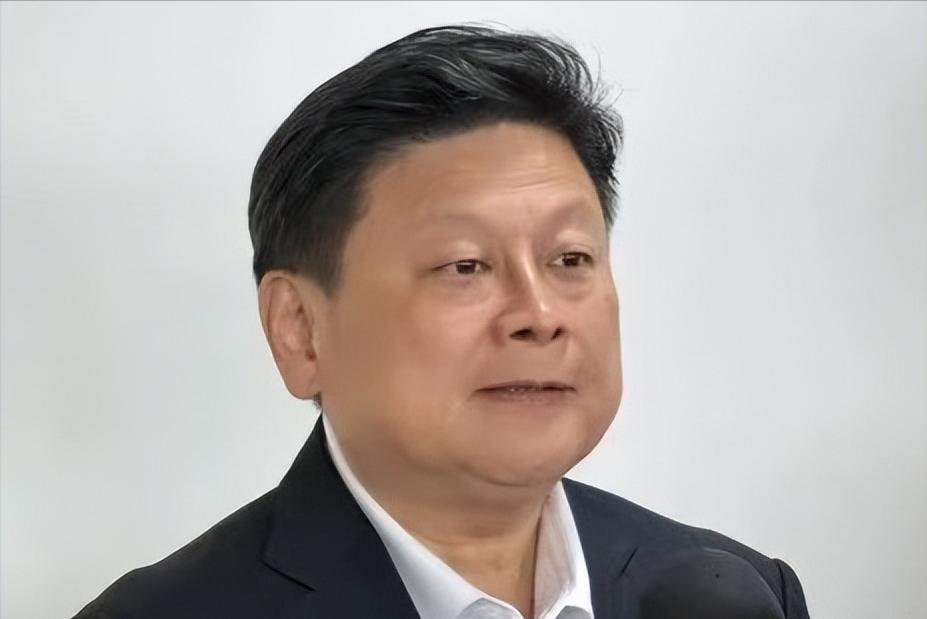 昨天，韩国瑜在岛内立法机构怒斥傅崐萁的一幕，相信不仅让国民党的支持者捏一把汗，民