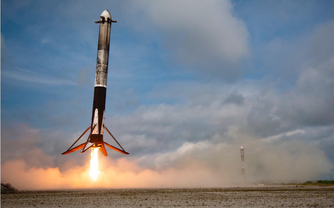 回收火箭极其困难！目前，美国富商伊隆·马斯克旗下的SpaceX是全球唯一一家成功