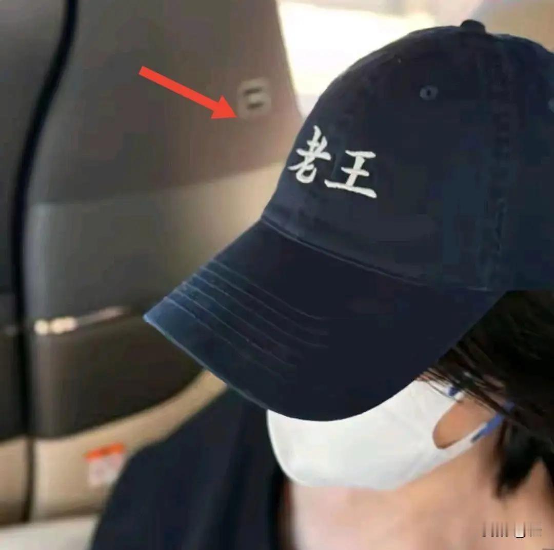 娱乐圈有过两段婚姻的男人，随便勾勾手指头就有几十个，为什么网上那么多人却抓住王菲
