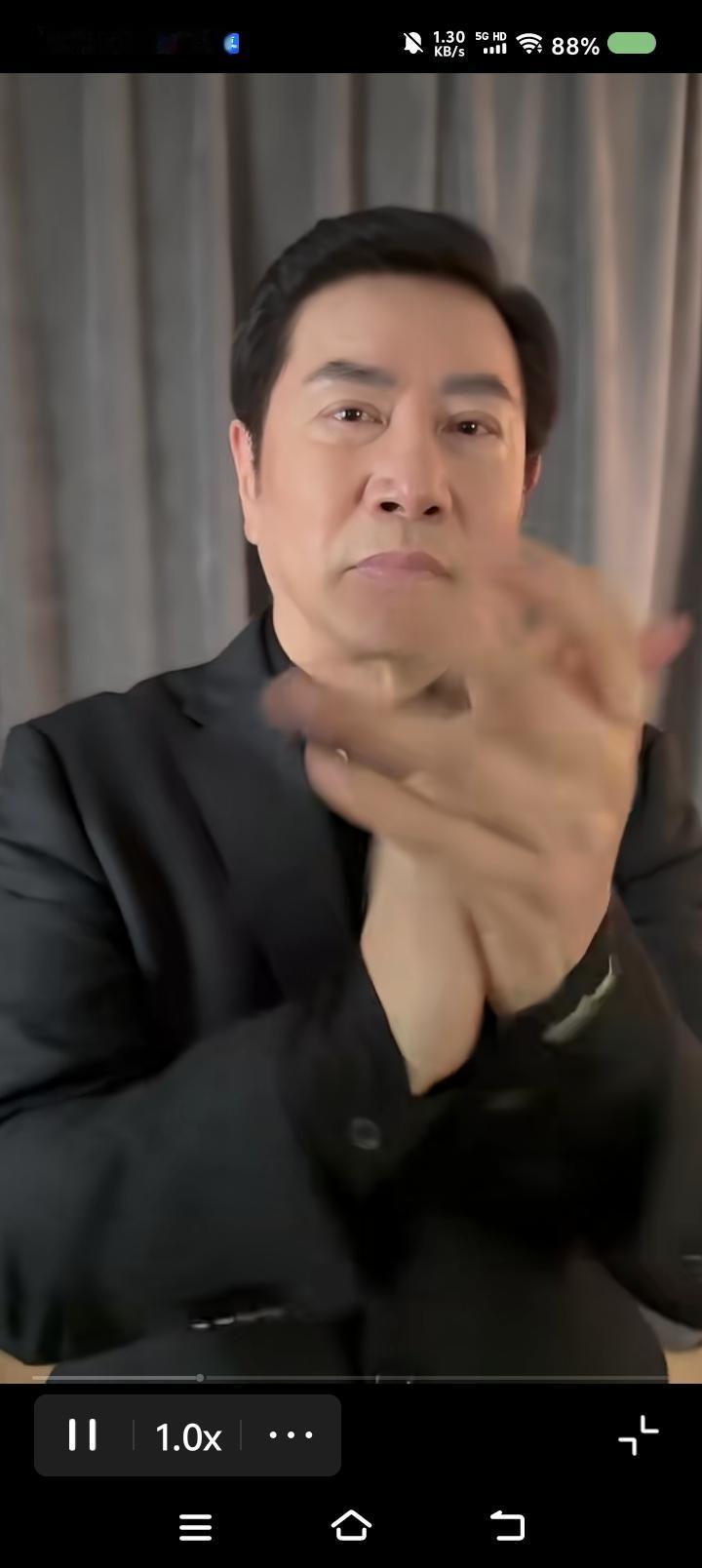 这是戴笠附体？
《潜伏》里的戴笠谁演的？
你喜欢么？
说实话，有两个硬伤：一、戏