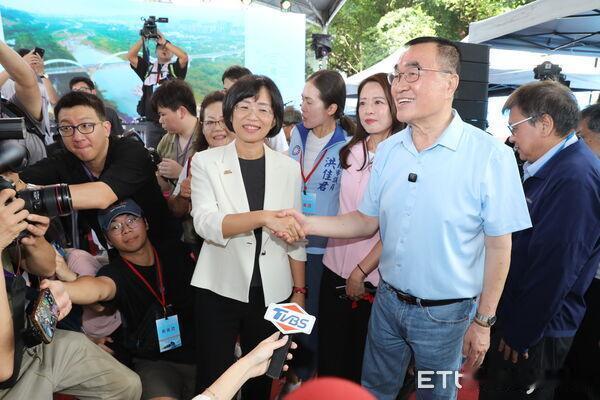 深绿民调：李四川支持度40.0%、苏巧慧40.2%
深绿的“新台湾国策智库”16