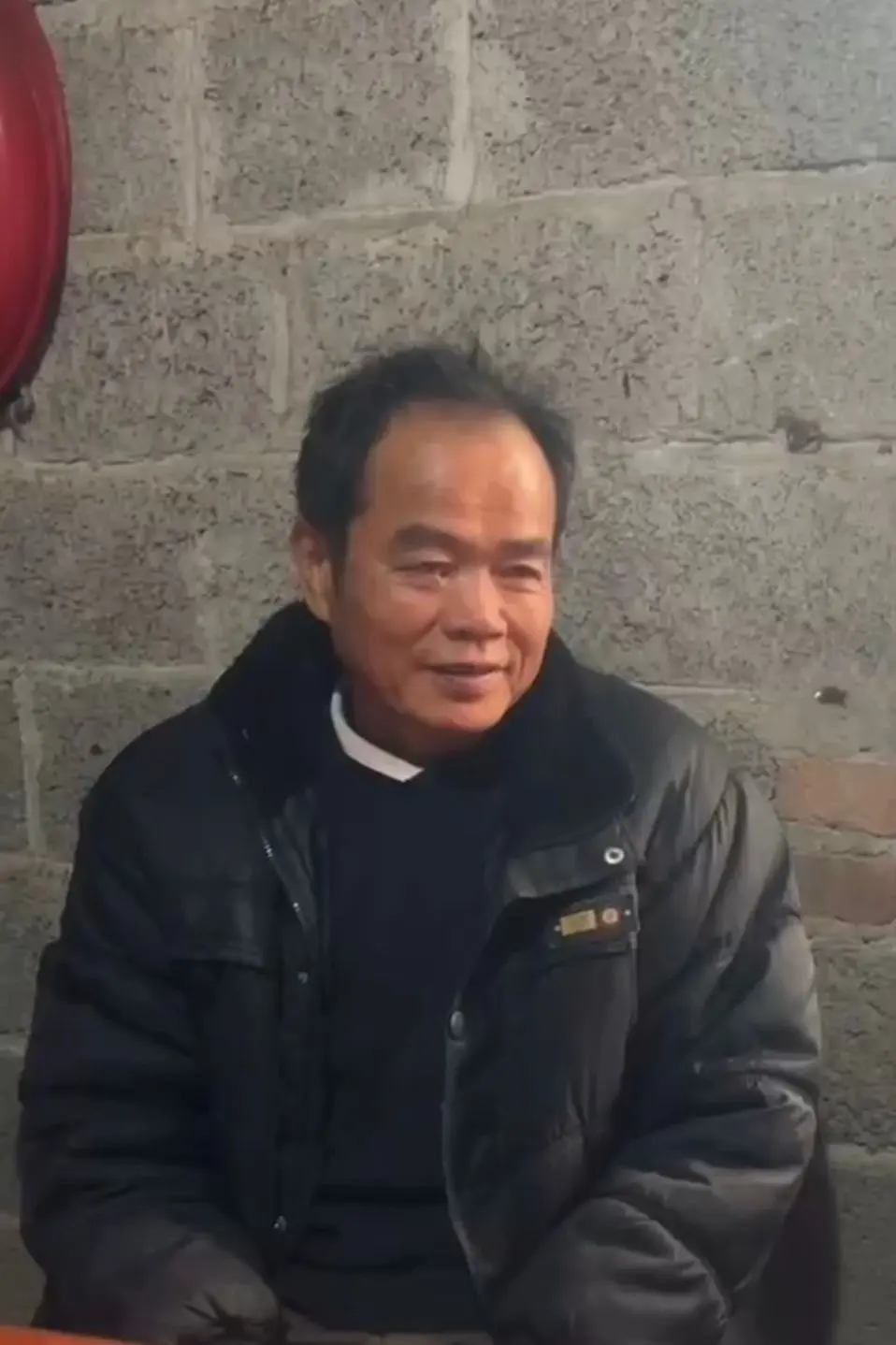 清明雨落   思念绵长。有些人从未离开 只是换了种方式存在