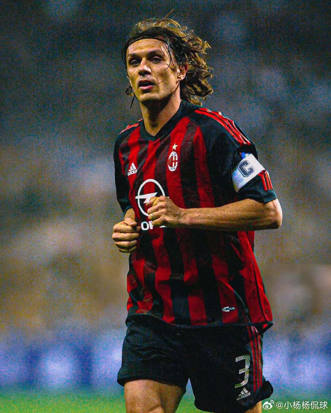 经典2002欧冠之夜，皇家马德里3比1战胜AC米兰。劳尔梅开二度，古蒂打进关键进