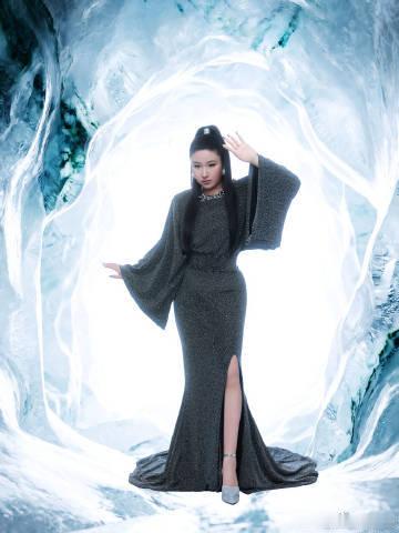 锤娜丽莎电影圈姐也来逛逛 每一次跨界都是全新突破，这次轮到电影圈，锤娜丽莎用实力