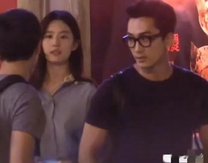 唯一拥有过刘亦菲的男人，宋承宪[打脸]
不知道这个男人最近怎么样了，当时那么轰轰