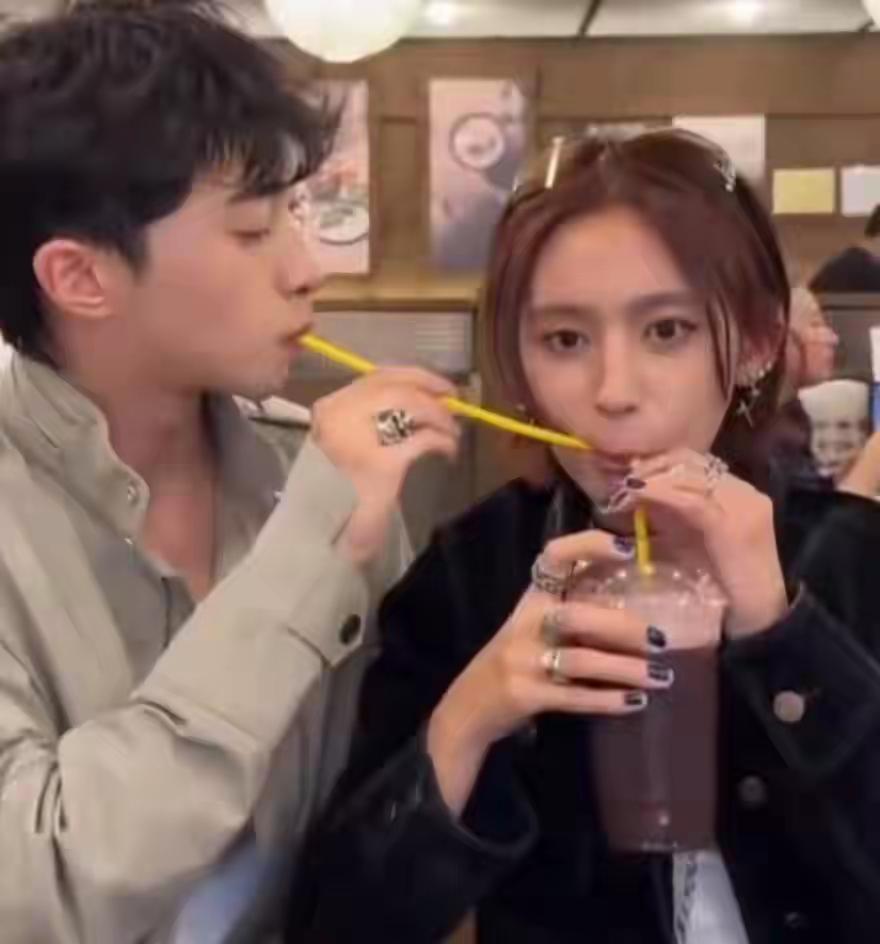 娱乐圈的瓜还真的是奇形怪状，近日“恩利用吸管喝女网红嘴里的饮料”这一话题直冲热搜