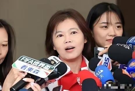 荒唐！台北市砍树被青鸟抹黑″给对岸无人机开路″，游淑慧质问″是天才还是白痴？″蒋