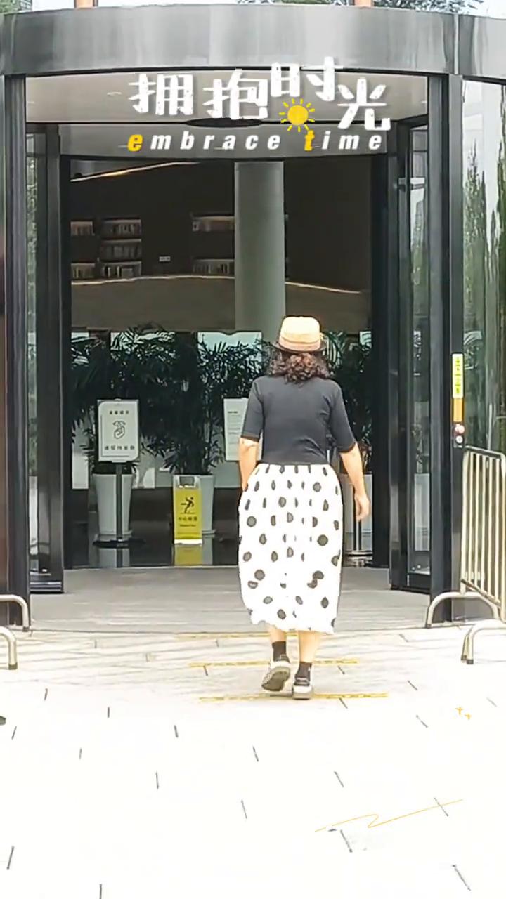 拥抱时光。
最好的时光在路上。