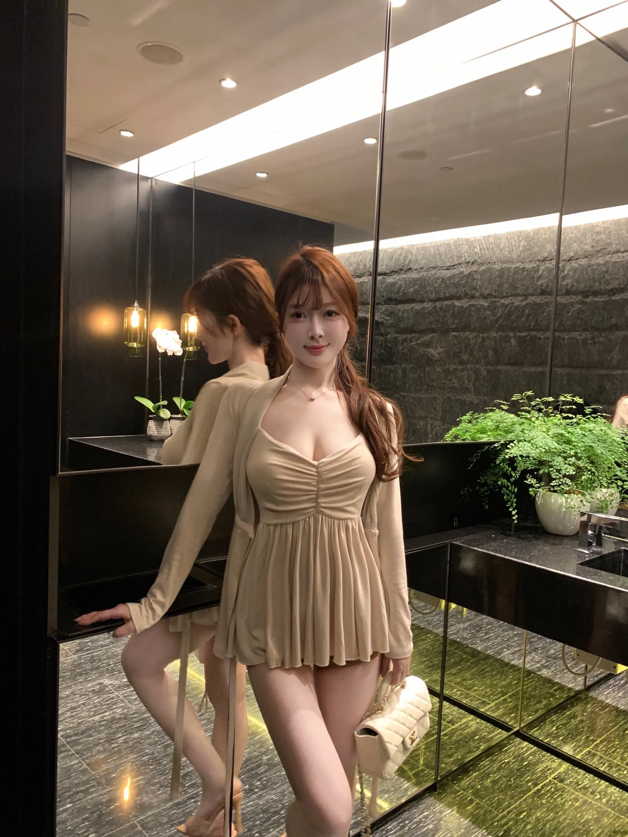 美美的很安心。