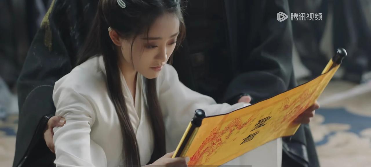《流光引》
韩紫晴给大家表演一个医学奇迹。

接旨前，柔弱扶风一碰就倒，说话有气
