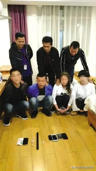 五百万现金弃车逃亡！新型毒品贩子的小聪明，终究逃不过法网惩戒
 
国际禁毒日来临