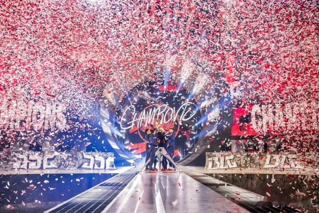 【成都将办《LOL》季中冠军赛】《英雄联盟》今日官宣，第九届《英雄联盟》季中冠军