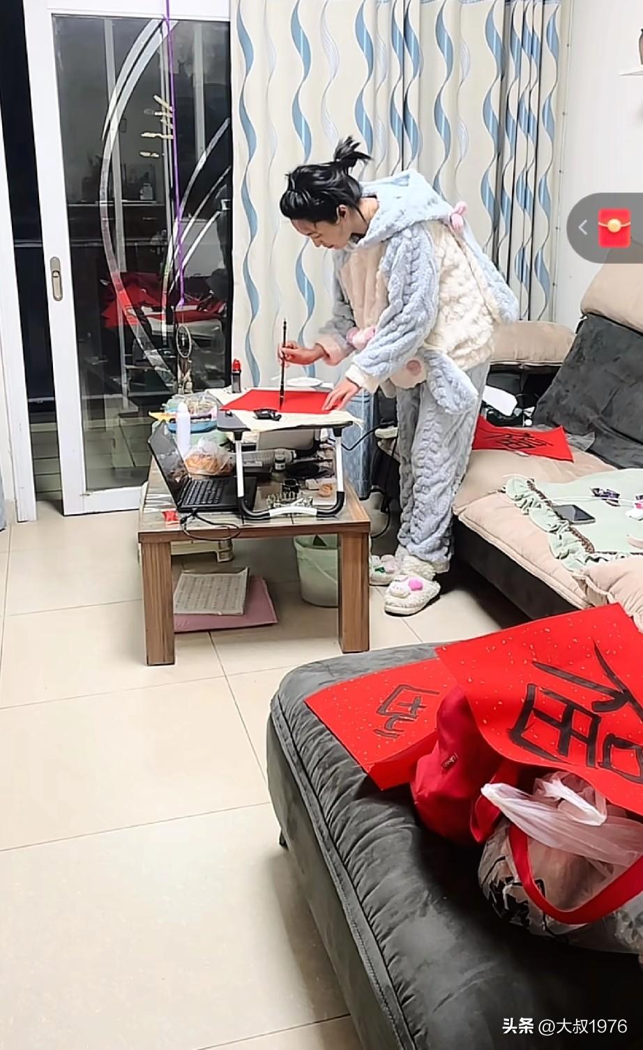 2.6号晚8.00呆呆直播送春联了，你会是一千份幸运儿吗？
估计2.6号晚上直播