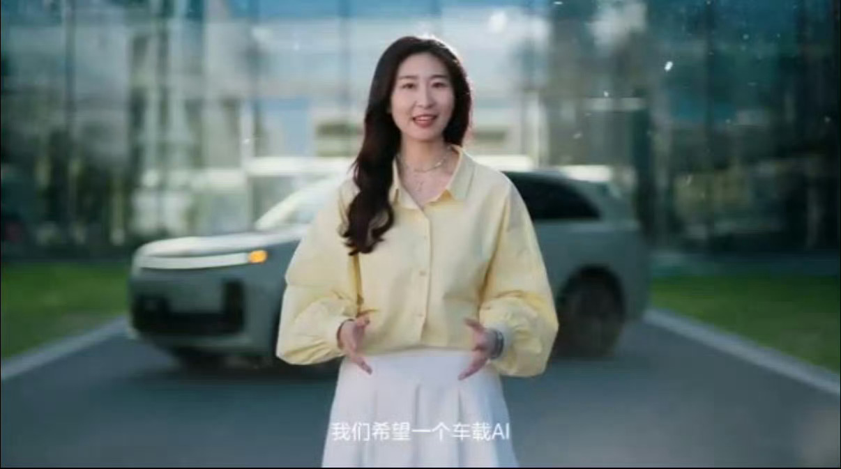 理想发布会形式梦回苹果发布会对哈哈哈哈，就是这种干净的画面➕娓娓道来的节奏，看着