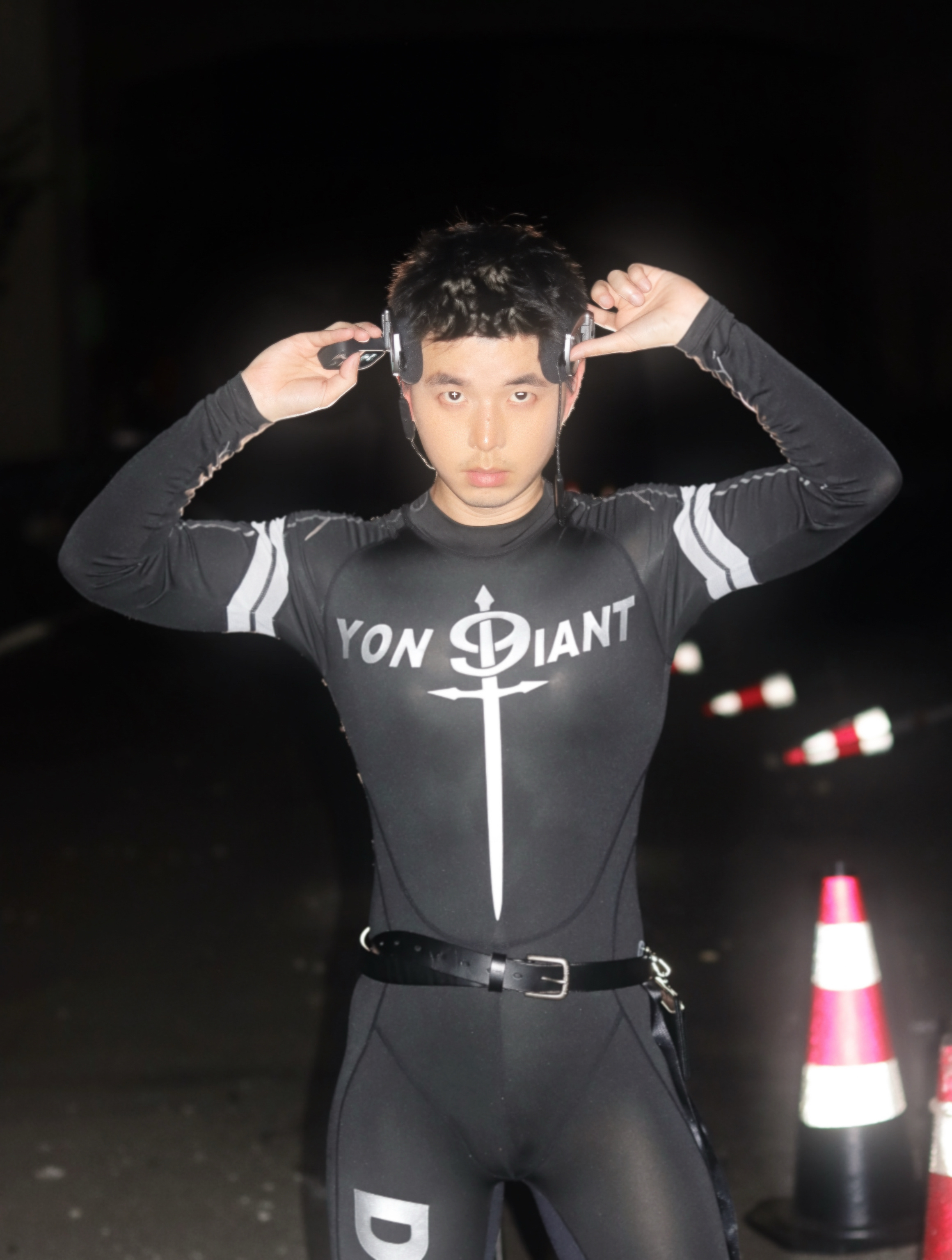 夜间行动： 