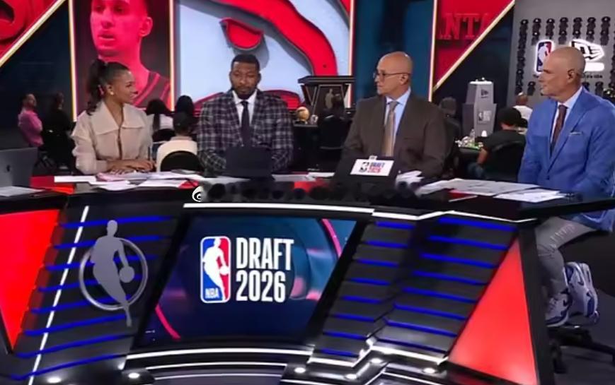 2026年NBA选秀大会继续进行，ESPN薪资专家鲍比·马克斯在选秀大会报道中谈