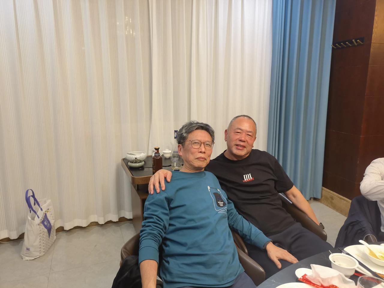 维系半世纪高中同学关系，是什么的一种情缘？