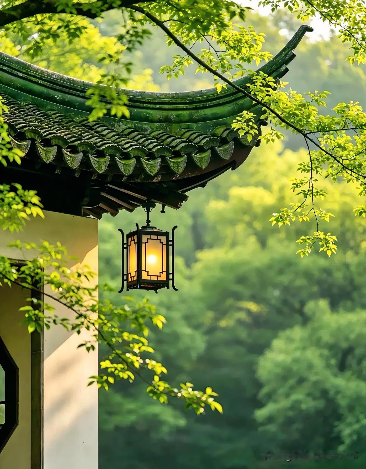 上联：古树苍苍人寂静
下联：有请雅士[玫瑰][玫瑰][玫瑰]