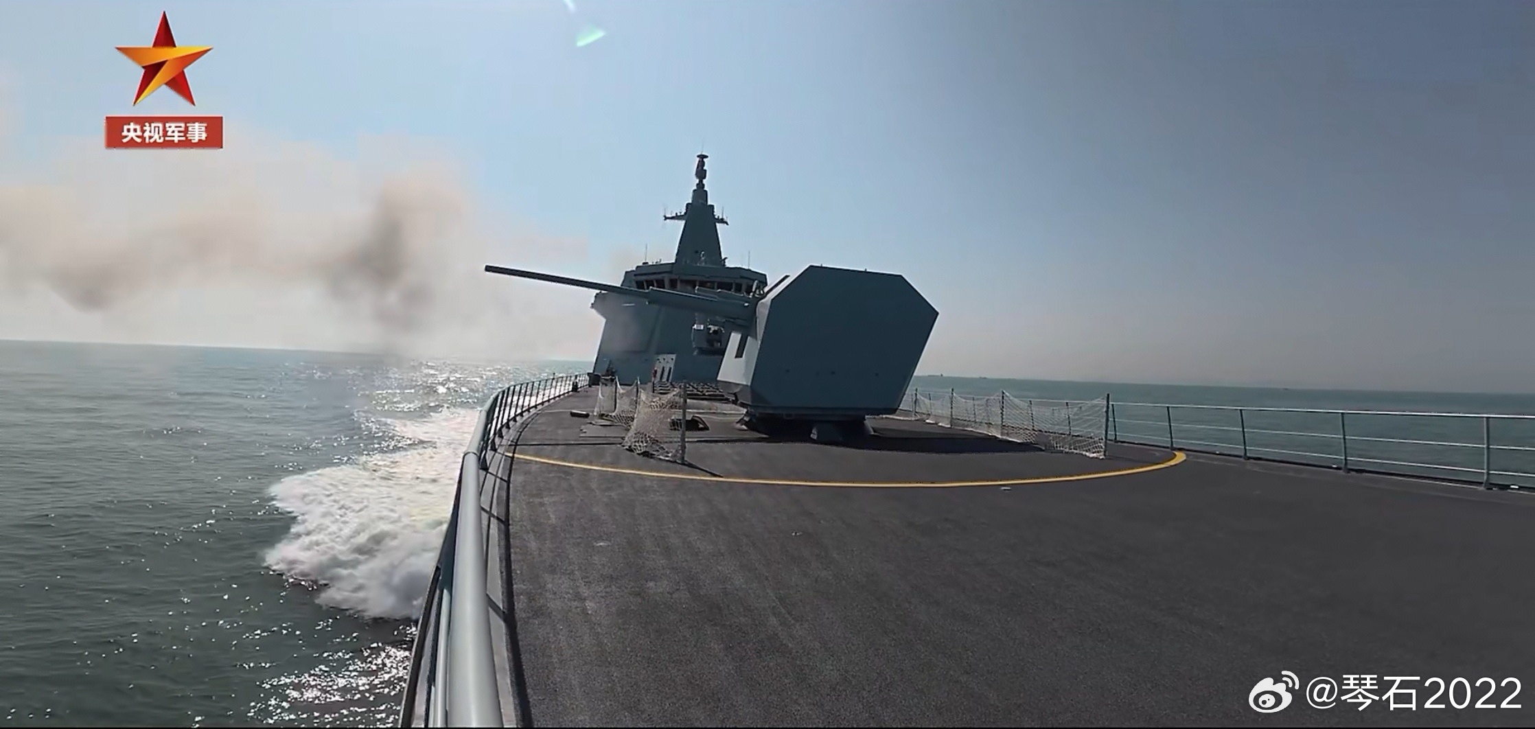 110炮战行进中开炮很有气势，小哥很帅！中国海军力量烽火问鼎计划中美军事力量