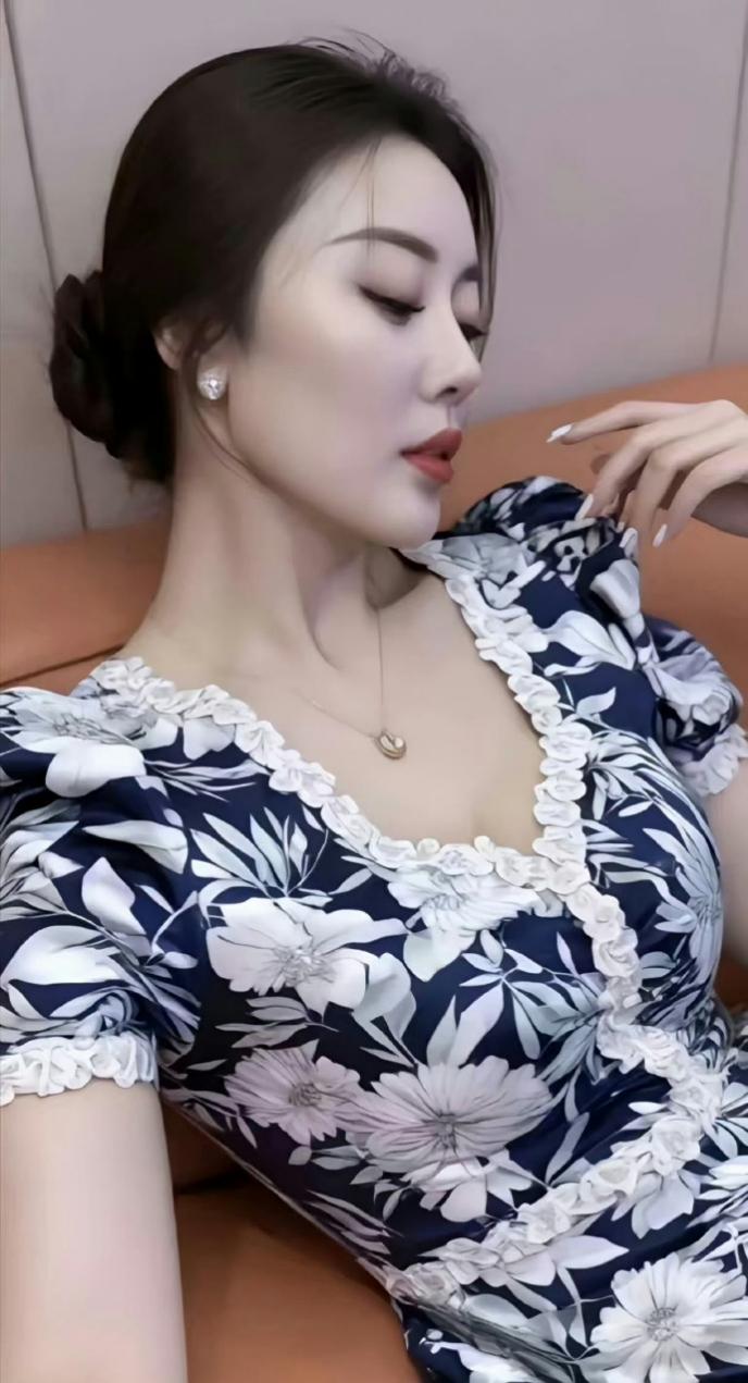 女人什么样的身材最有福气呢？其实，“女人三处有肉，不富也贵”这话有一定道理。
脸