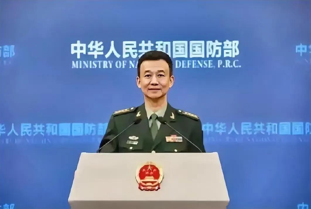 这一次，中国确实打了一张明牌，直接邀请60多个国家的驻华武官参观东部战区。
1、