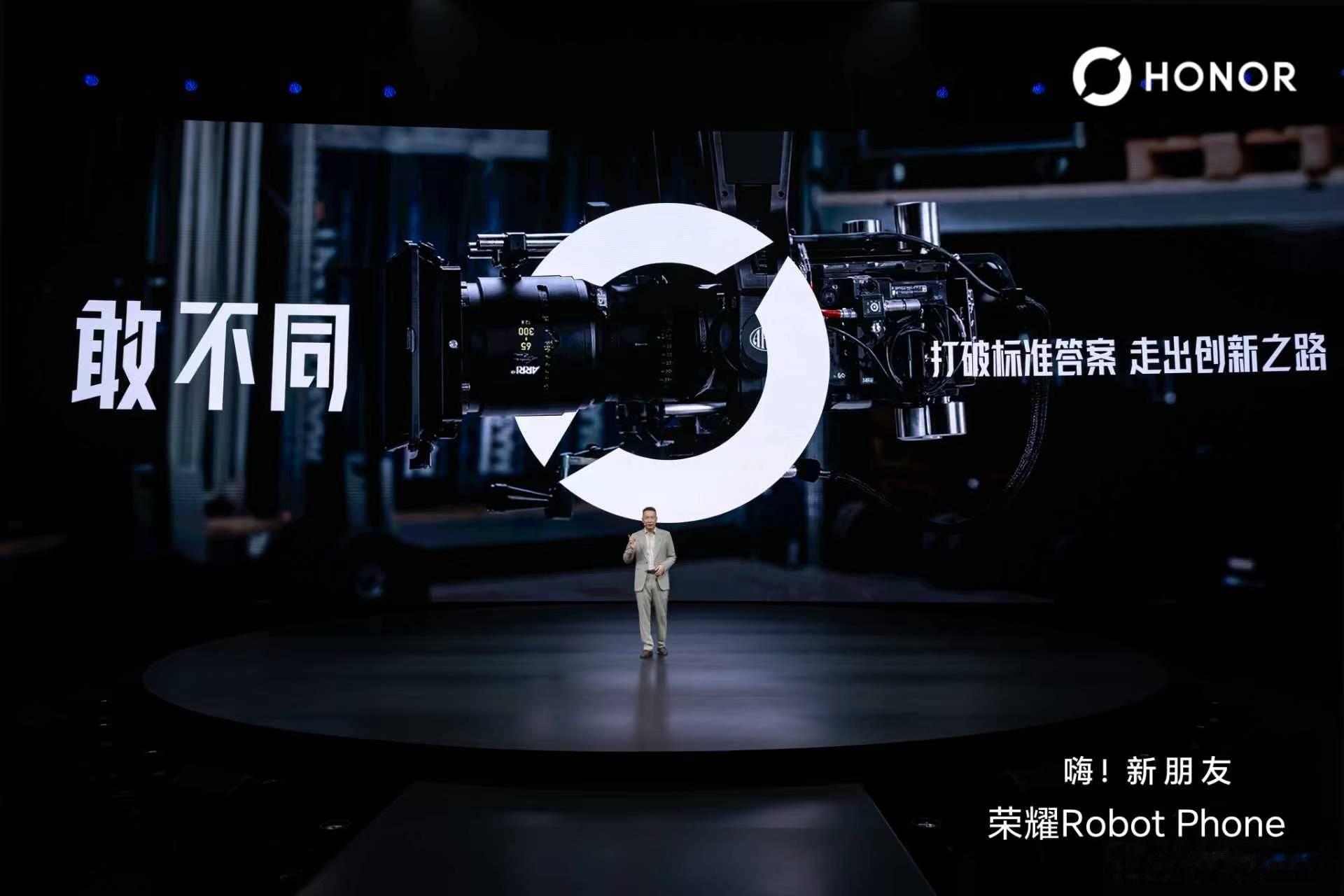 后退，总有一万个理由；前进，只需要一个“敢”字。敢想，把机器人的四自由度机械臂塞
