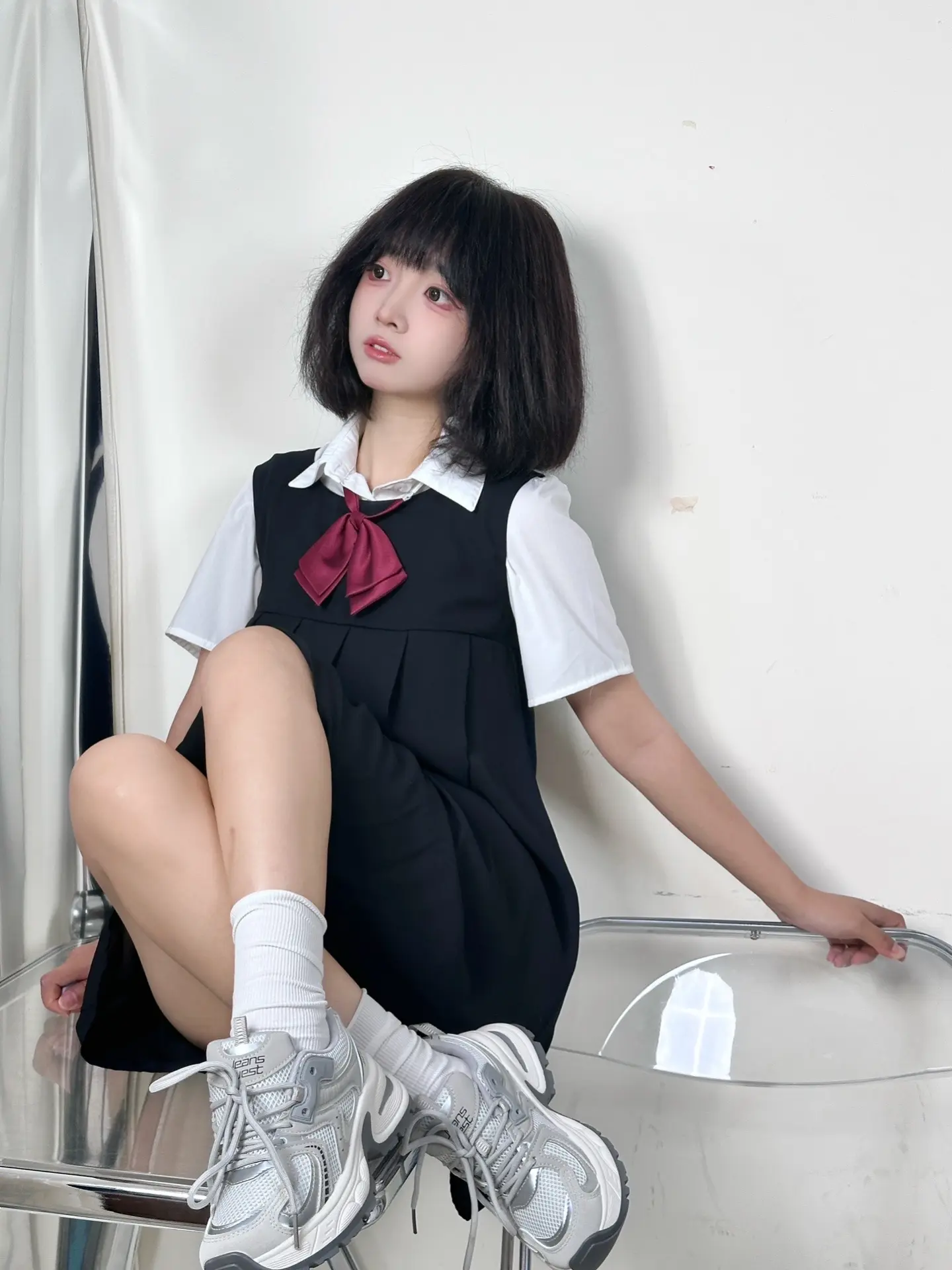 谈个甜妹就老实了。