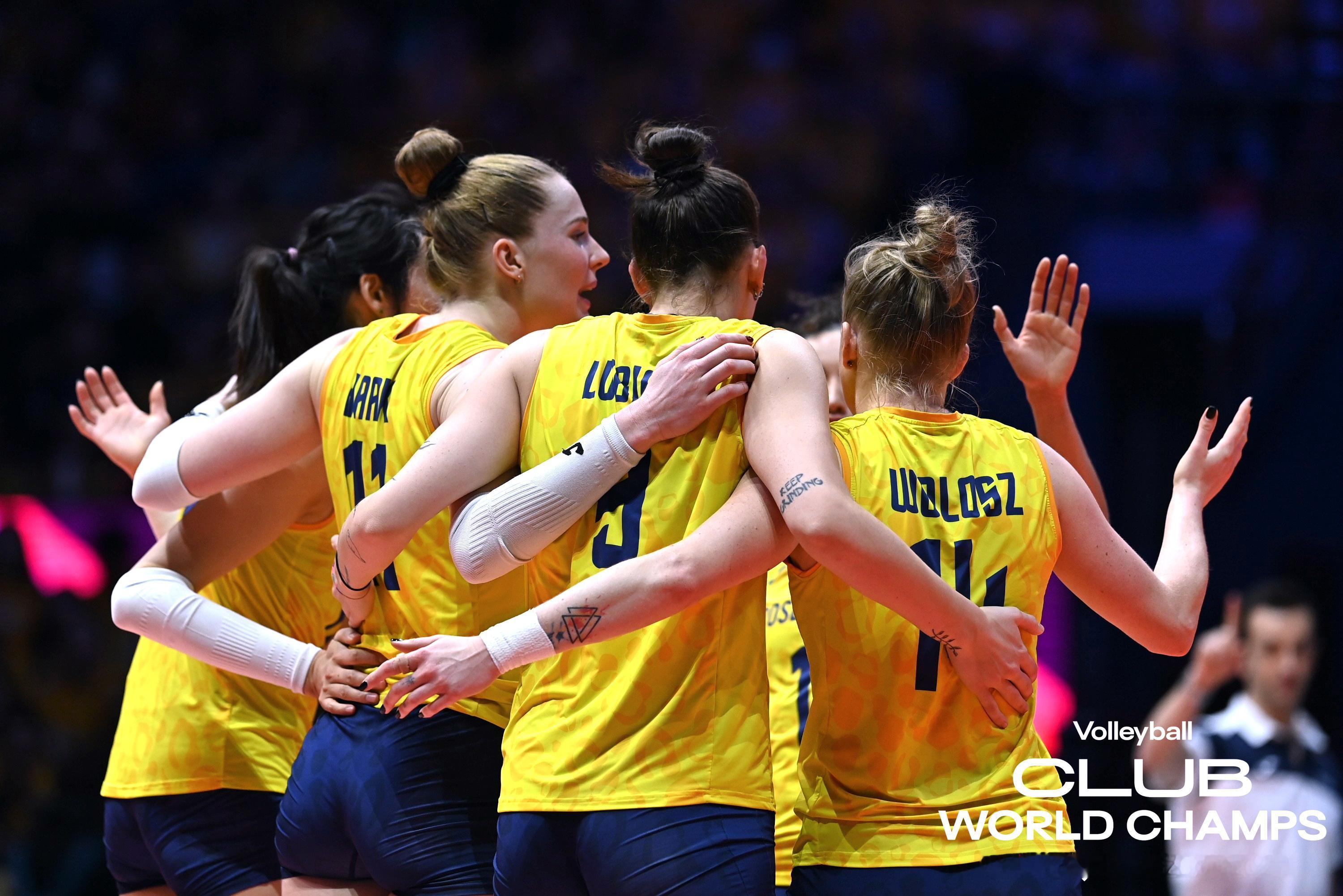 三连胜！科内利亚诺女排在B组第3场比赛中3-0战胜日本NEC红箭女排，进入半决赛