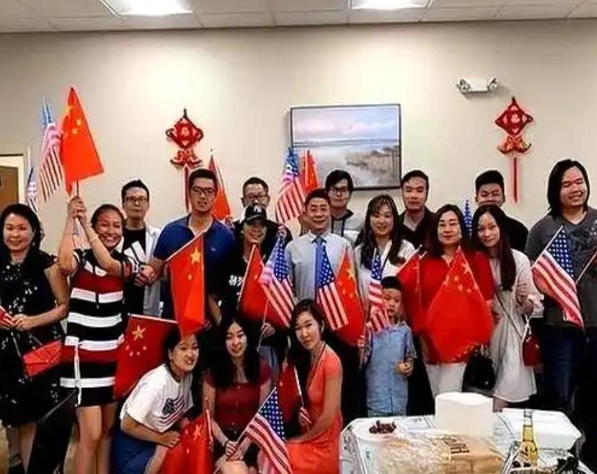 颠覆认知！中国“精英”扎堆赴美，但中美差距却越来越小。

我敢说，这几年最误导人