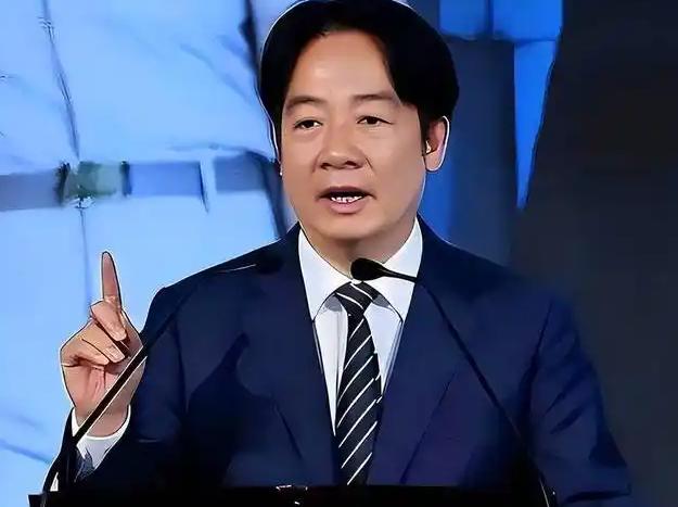就在刚刚，

台“外事部”发表声明，
针对立陶宛外交部前一天宣布的消息——跟台湾