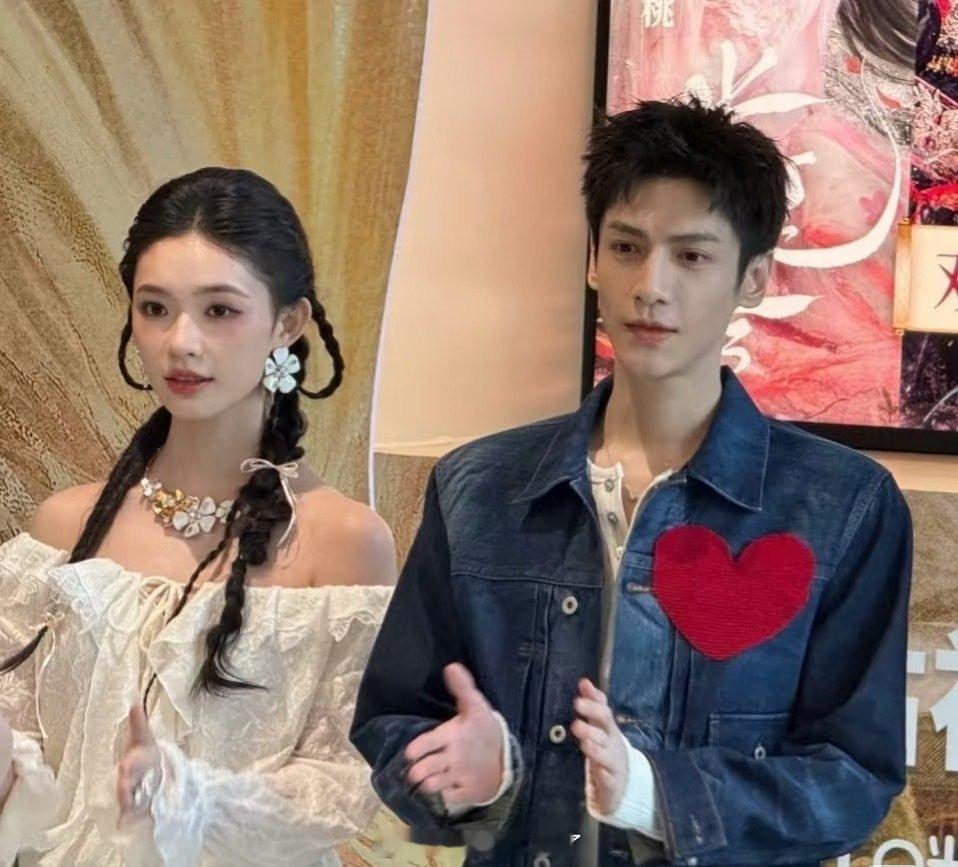 罗云熙《水龙吟》扫楼生图，好大的一颗心。 ​​​