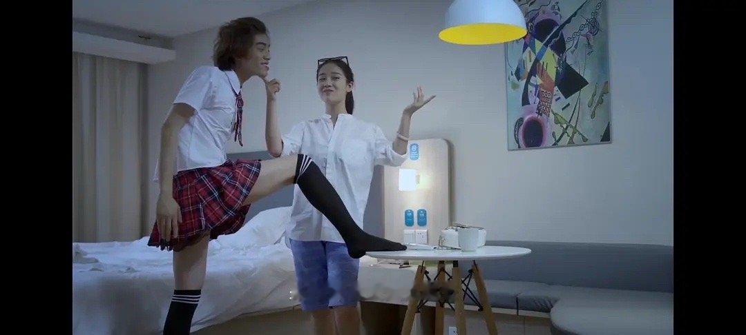丁禹兮早年拍戏还穿过JK，他也是一步步熬出来的 