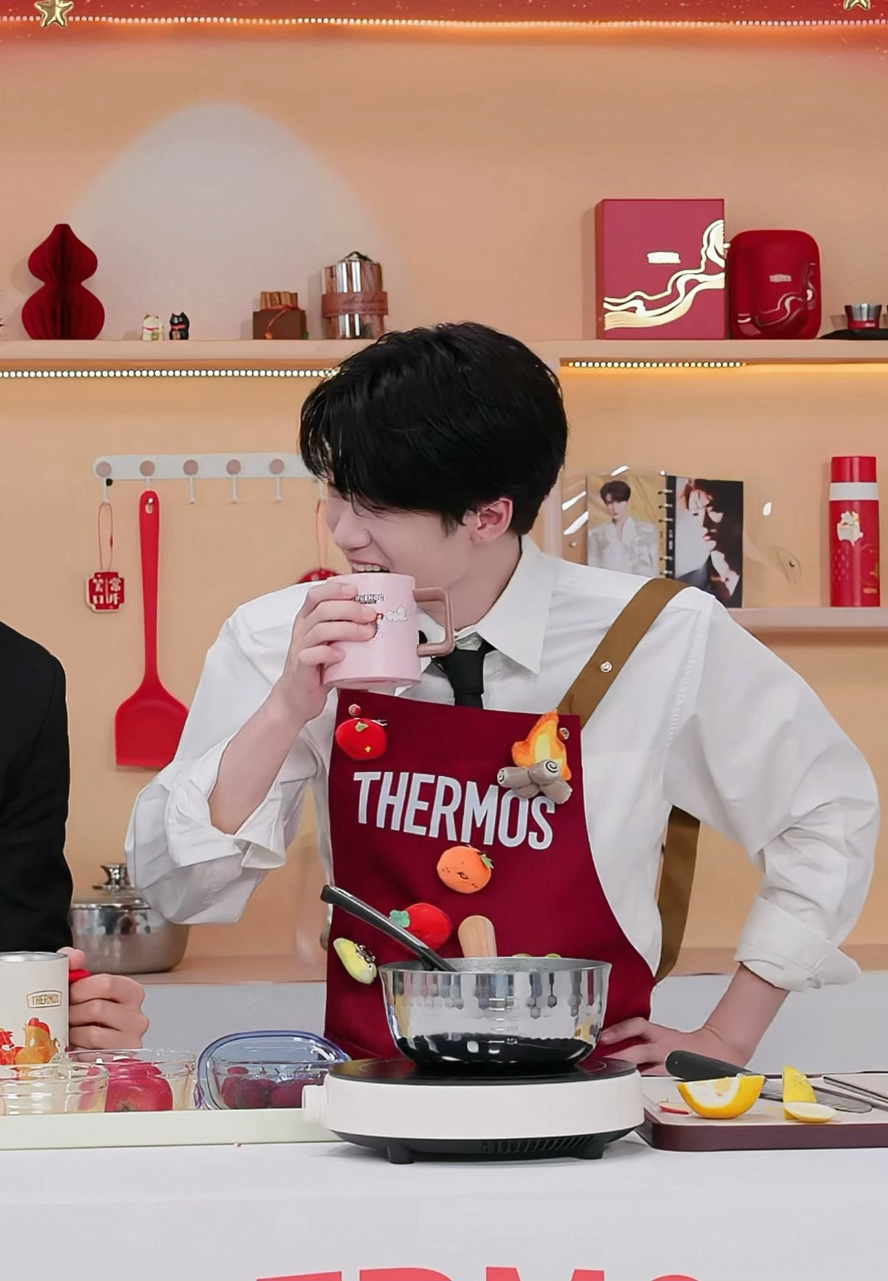 感觉檀健次快笑哭了🤣🤣🤣 