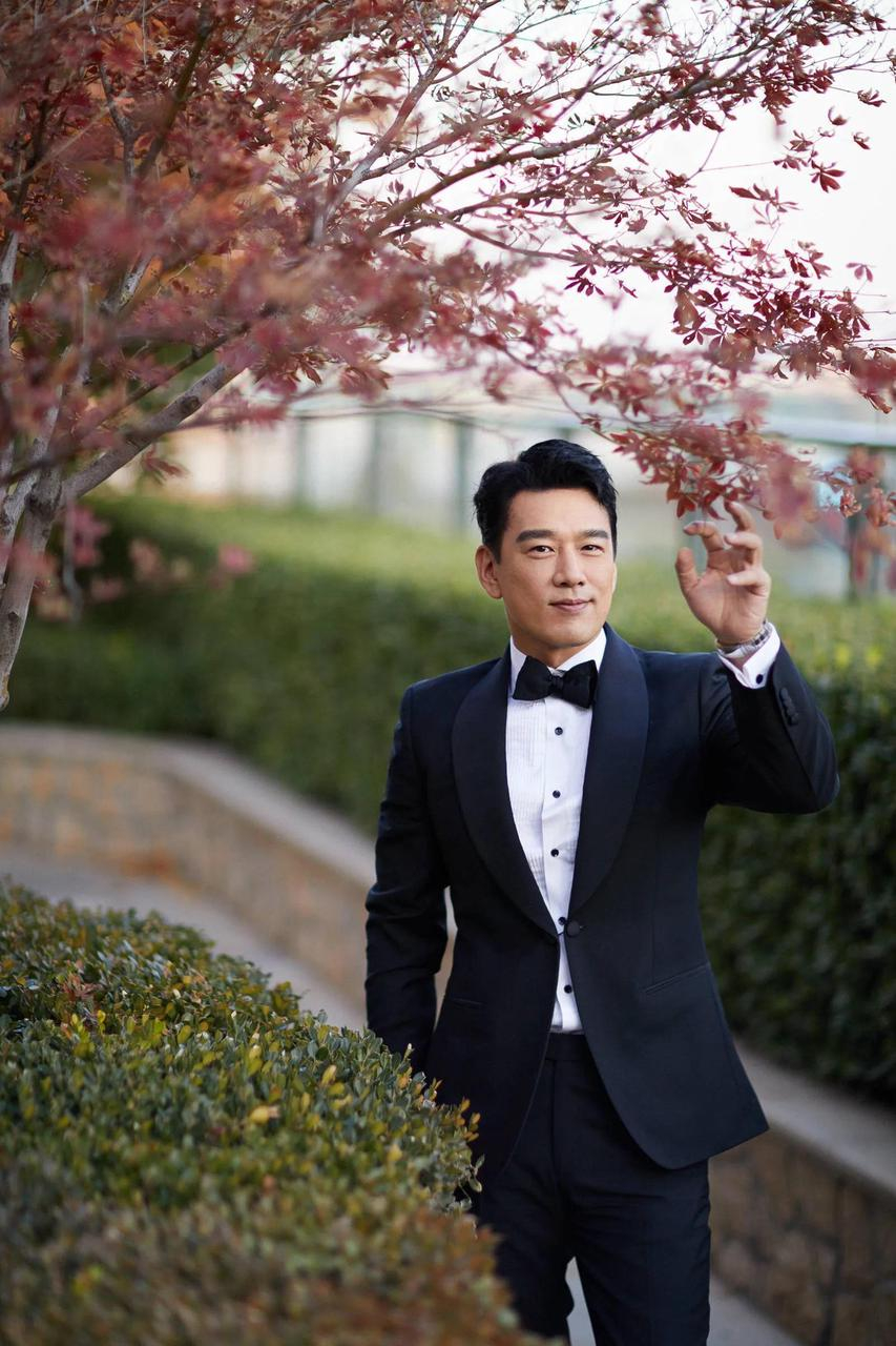 王耀庆内娱唯一舅舅辈的含金量 不仅是唯一的舅舅，说到总裁第一个想到的也是他，在这