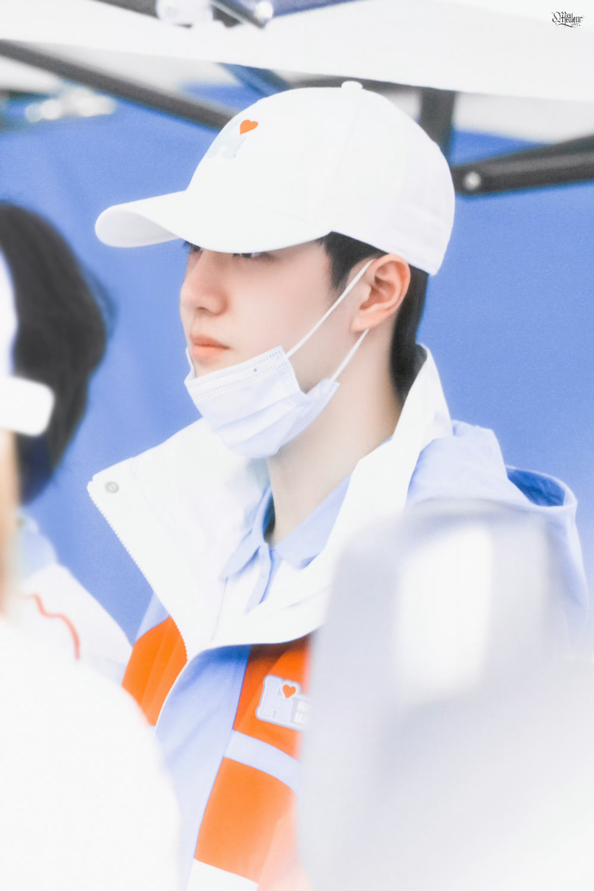 根正苗红  正能量艺人王一博 