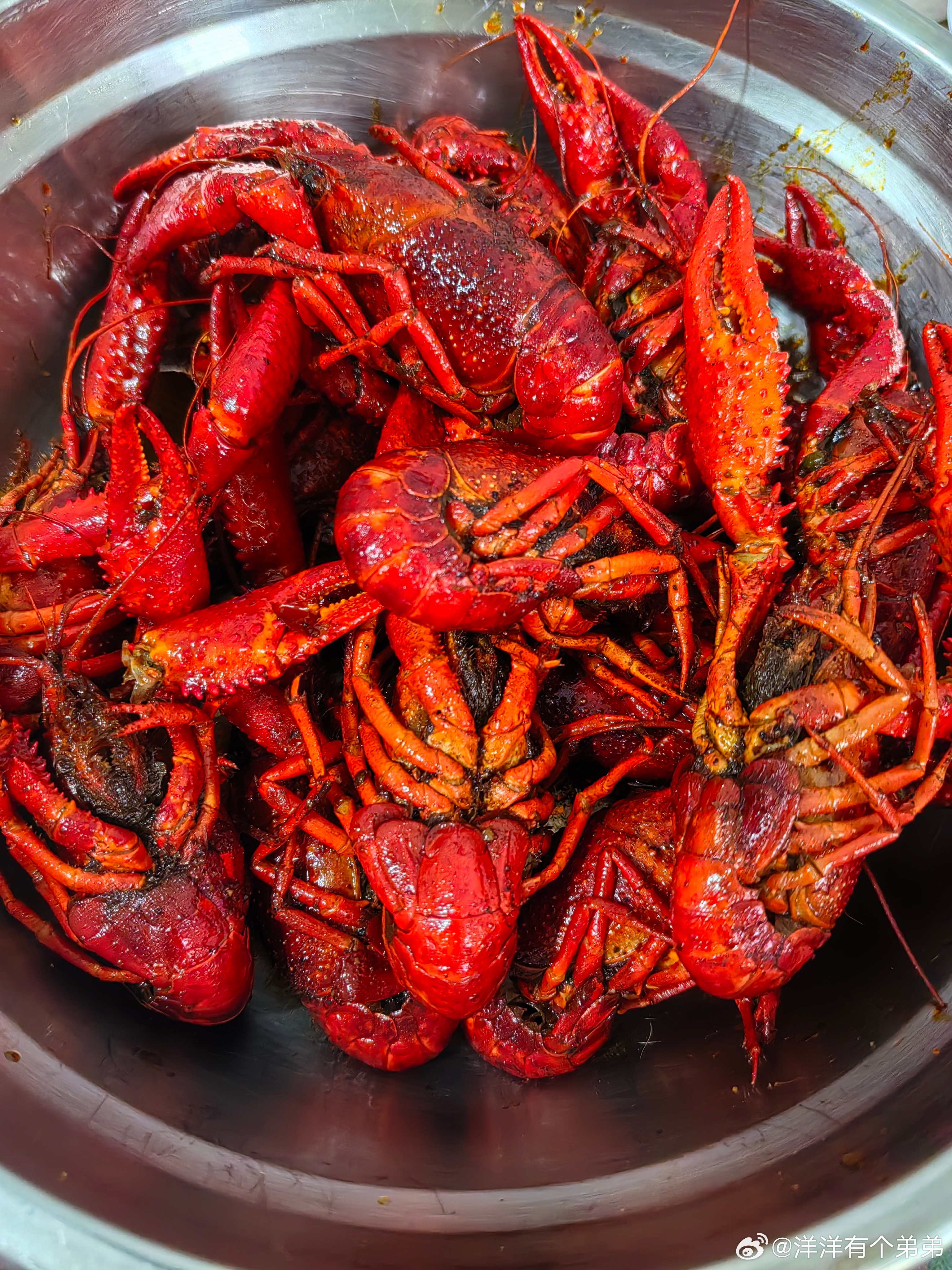 三个小学生的午餐小龙虾🦞 