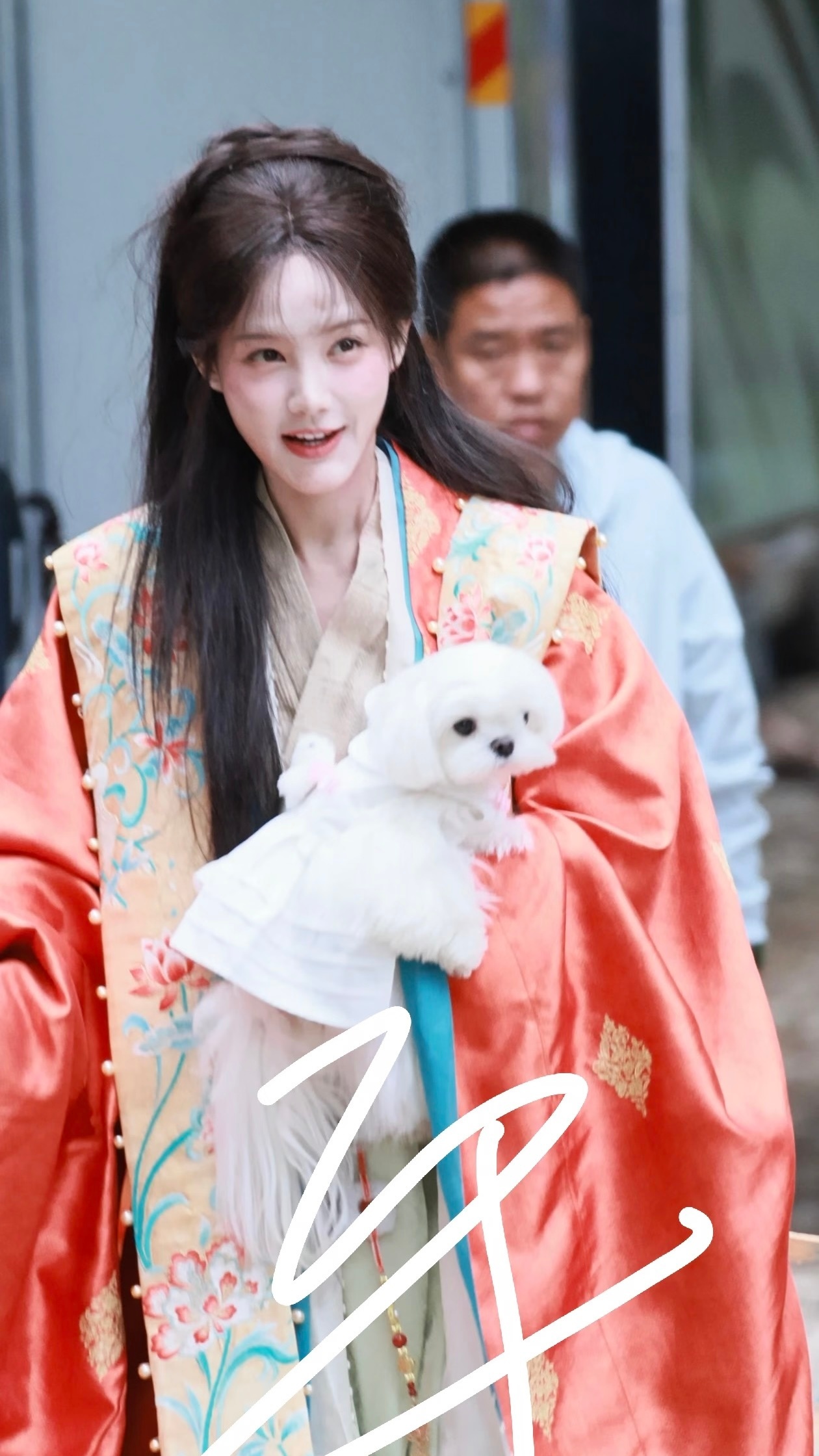 李一桐陈雀儿 🍐李一桐金枝 我的猪猪今天睡饱饱了吗，想念她的第一天。