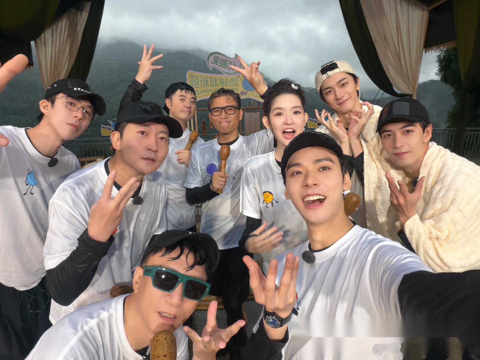 9月14日，业内谈《地球超新鲜2》成绩严重不达标，明年如果要开第3季得换人！ 刘