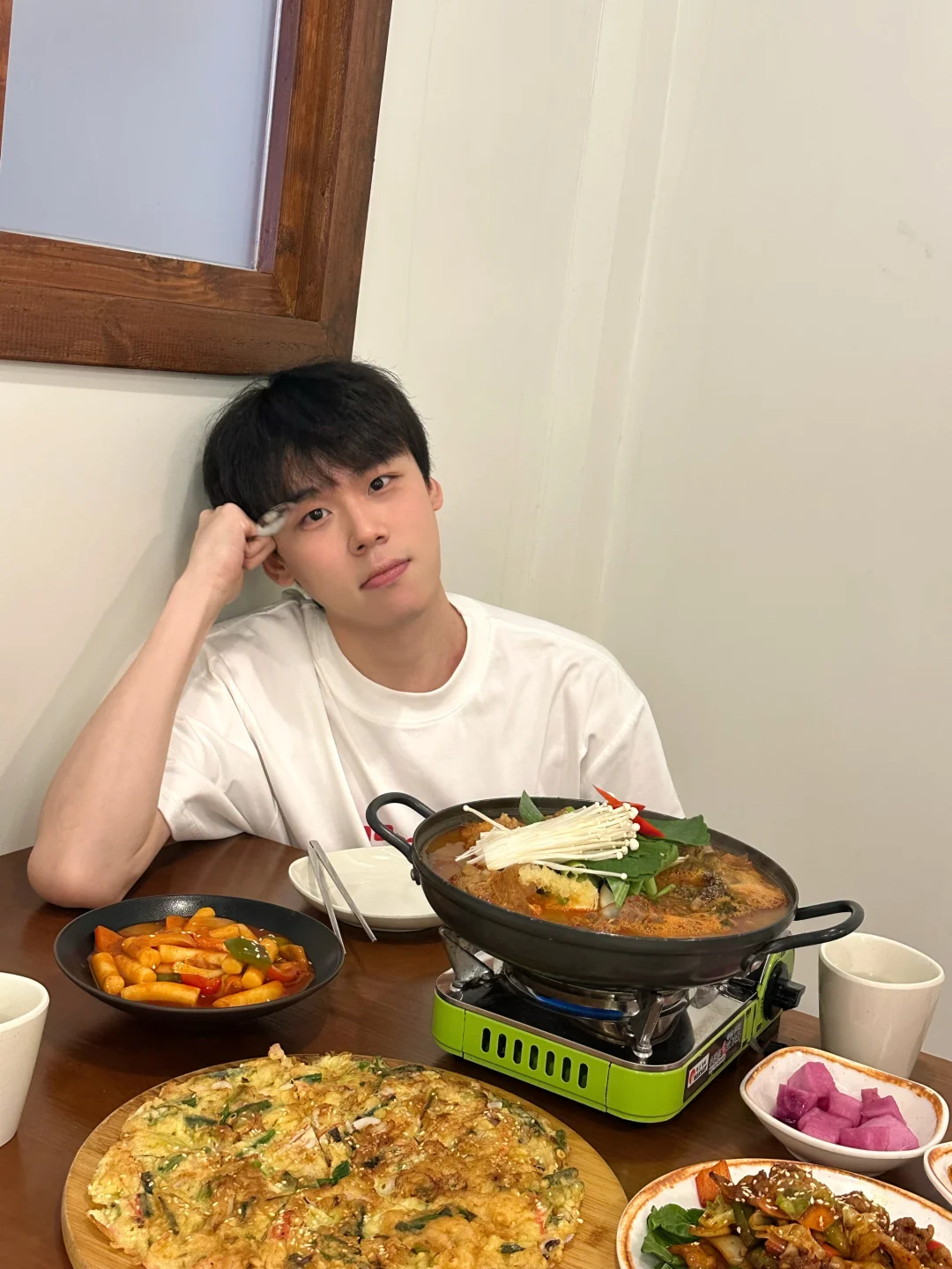 请吃饭的男大弟弟可以吗