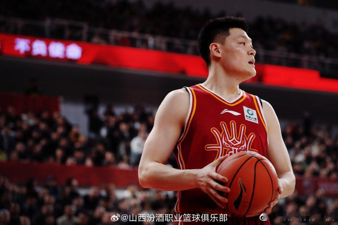 张宁伤停 山西男篮官方：张宁左大腿内后部肌组织损伤并肌腱部分撕裂，预计伤停6-8