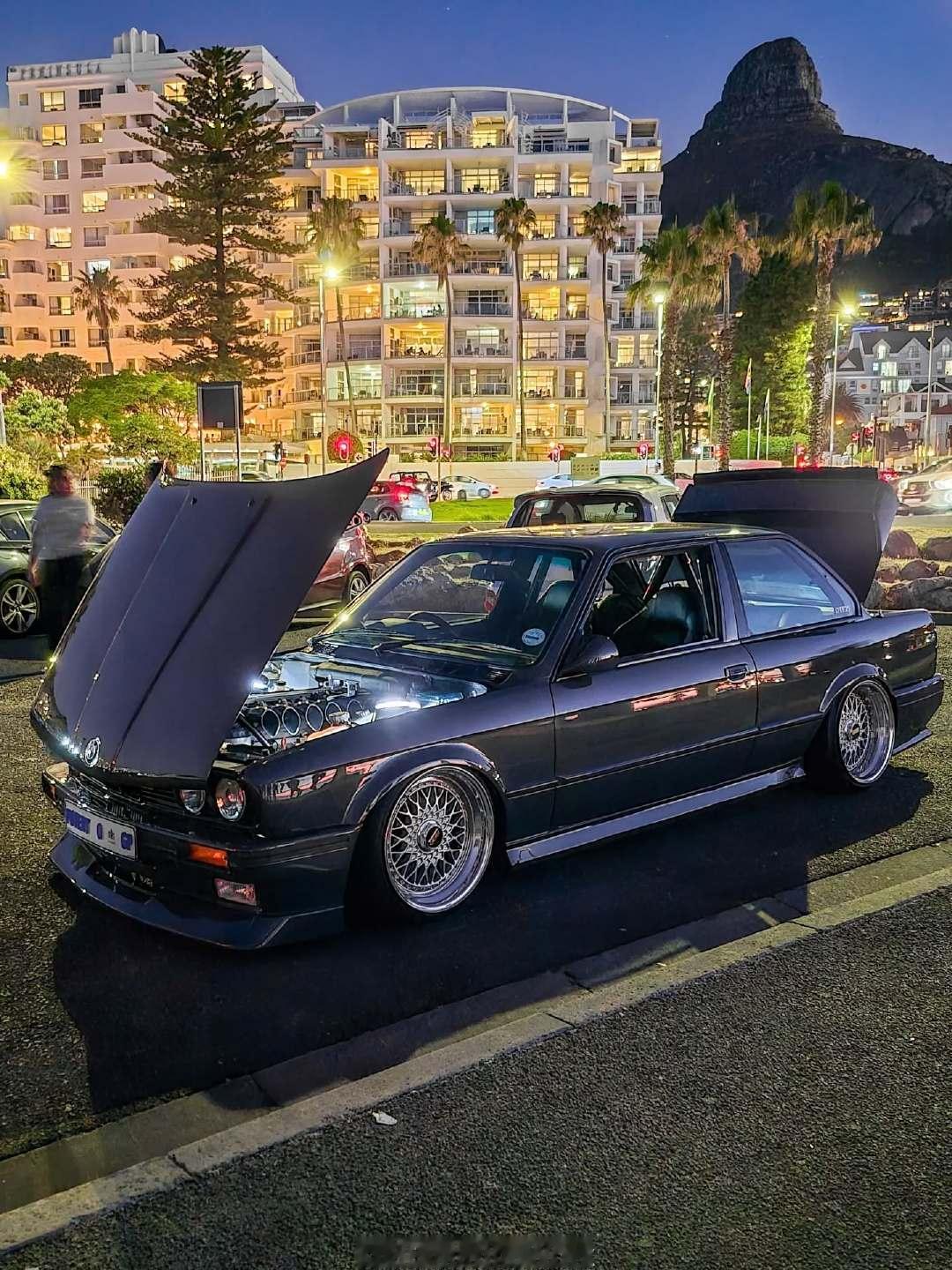 Bimmer 宝马3系 E30 