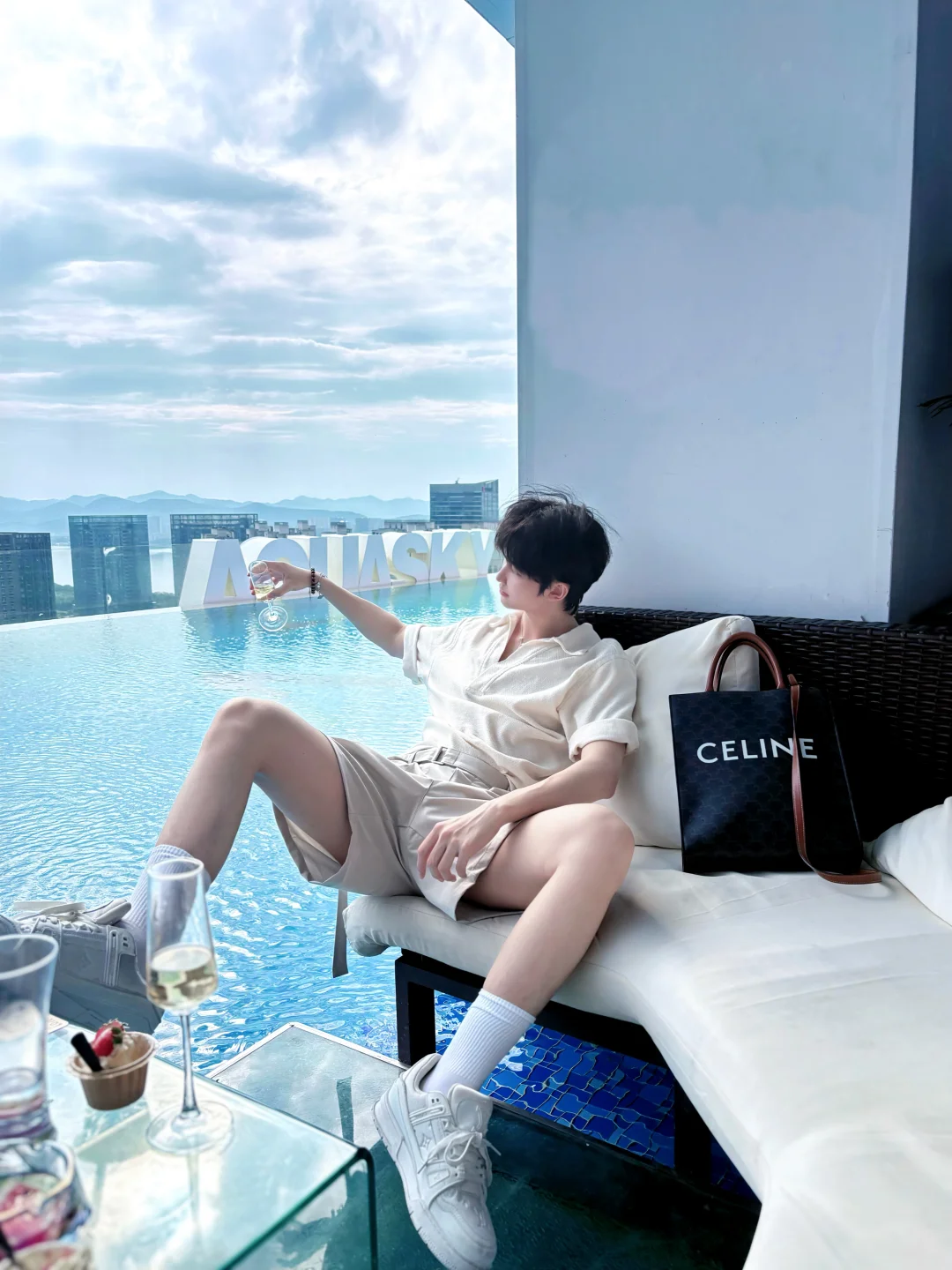 🥂杭州轻奢sky泳池下午茶