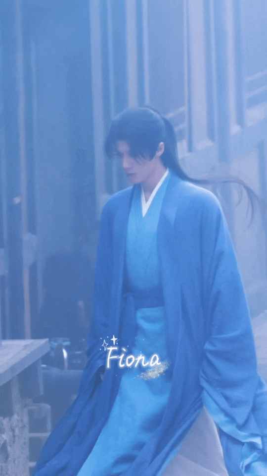 檀健次清冷蓝衣路透，连风都偏爱他的发丝！谢却山要去受刑了，暴风雨前的宁静罢了，这