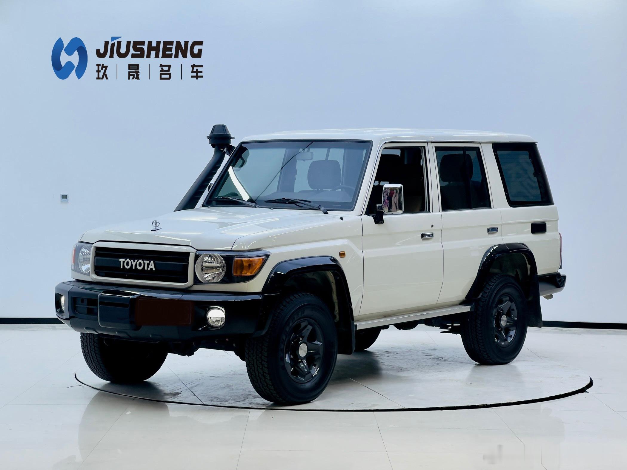 丰田 酷路泽LC76(平行进口) 2022款 4.0L 25年6月上牌 仅200