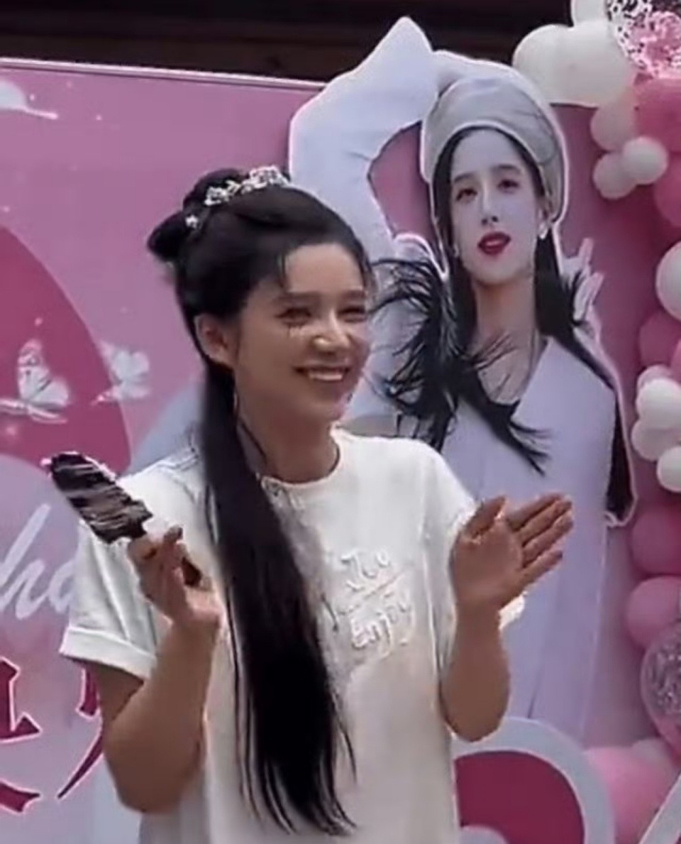 四普里怎么没有张婧仪一席之地 ​​​