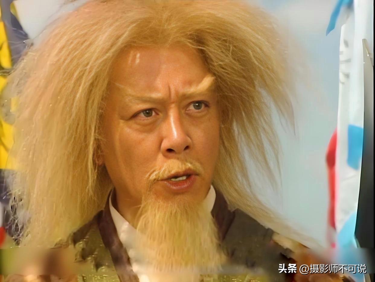 伊朗战事让金毛狮王谢逊莫名其妙的火了，因为在《倚天屠龙记》中波斯总教曾下令全球追