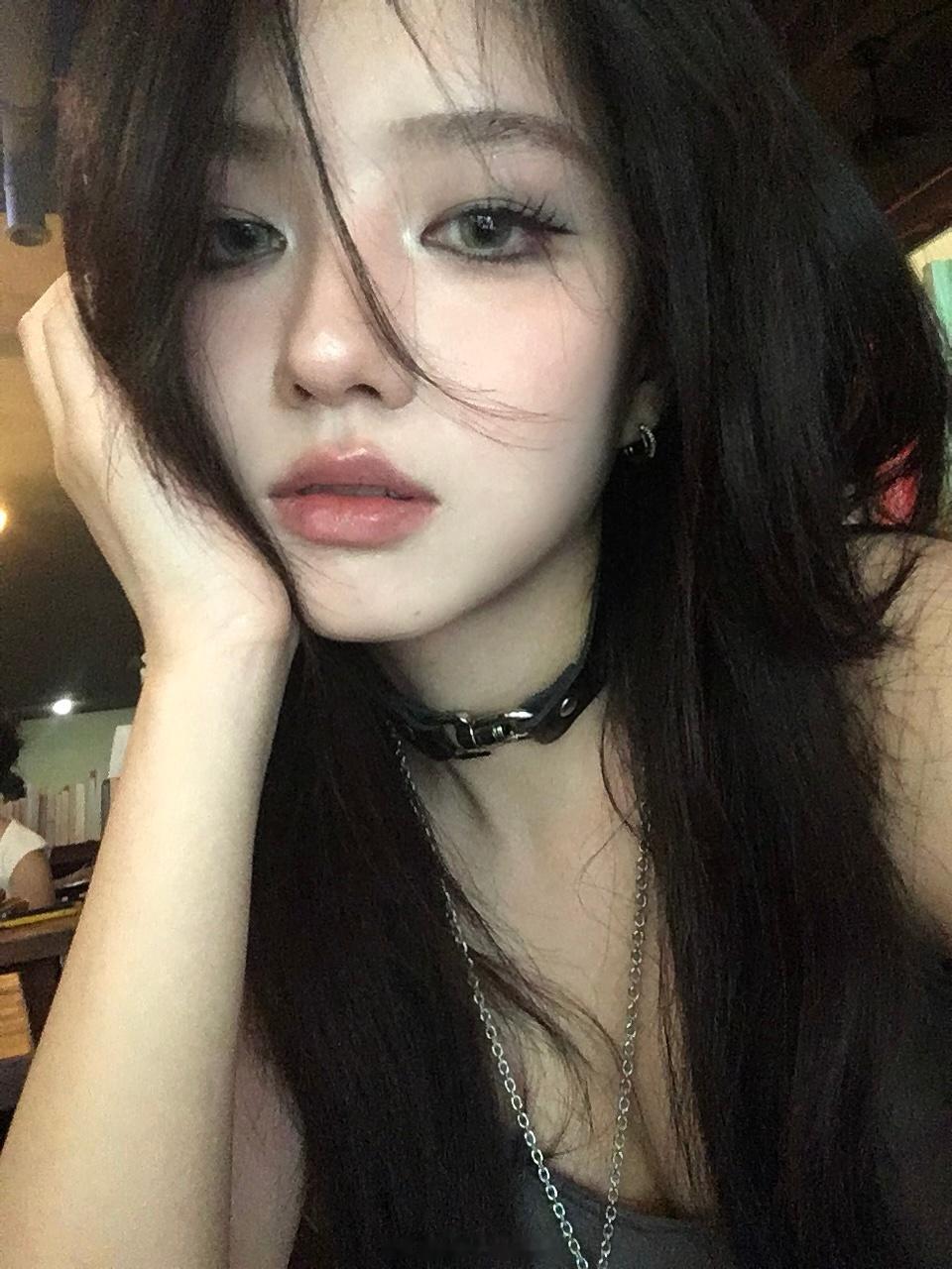 绿瞳 ​​​